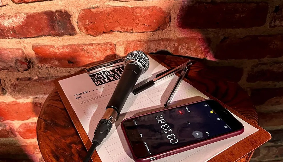 tuzbiber-open-mic.jpeg